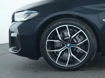 BMW 530e M Sport HeadUp Kamera LED Kessy SHZ Navi PD