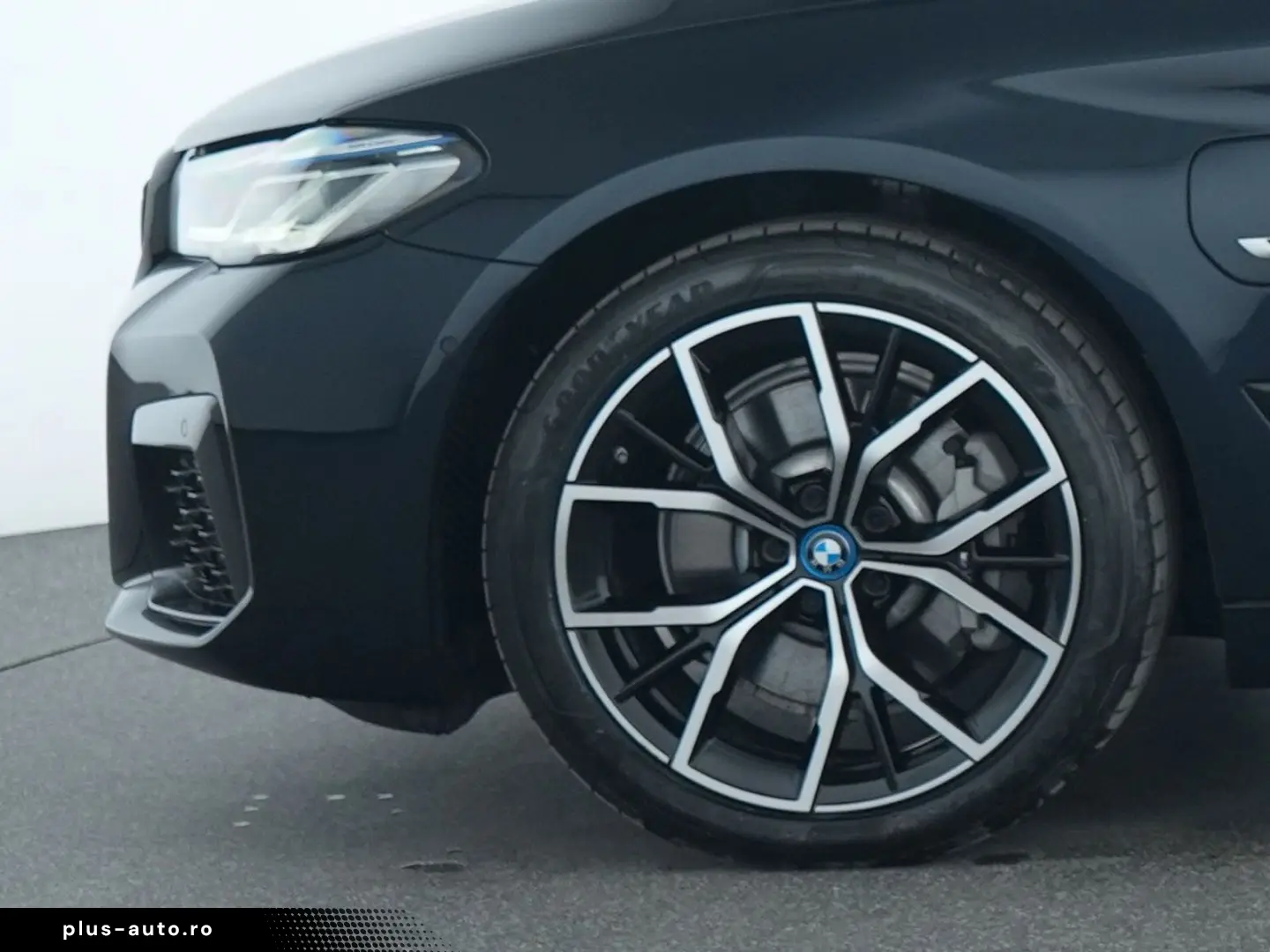 BMW 530e M Sport HeadUp Kamera LED Kessy SHZ Navi PD