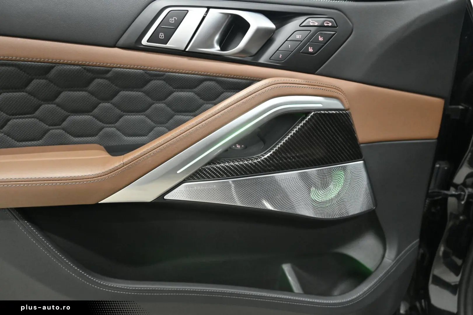 BMW X6 M Competition MASSAGE PANO-SKY B&W SOFT-CL