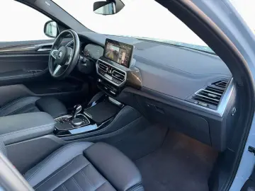 BMW X4 xDrive20i M Sport Klimaaut Pano Shzg Navi PDC