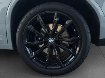 BMW X4 xDrive20i M Sport Klimaaut Pano Shzg Navi PDC