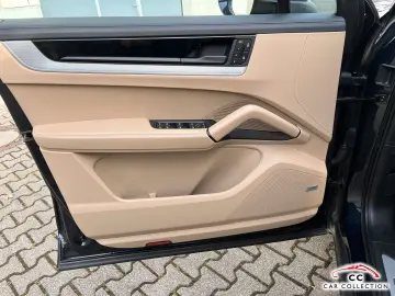 PORSCHE Cayenne Coupe S MJ 24 360  SpChr 18Wege BOSE ACC