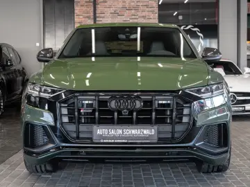 AUDI SQ8 4.0 TFSI quattro COMPETITION