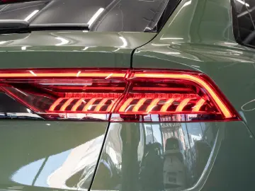 AUDI SQ8 4.0 TFSI quattro COMPETITION