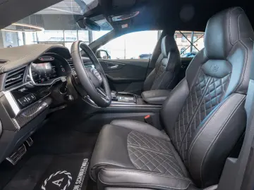 AUDI SQ8 4.0 TFSI quattro COMPETITION