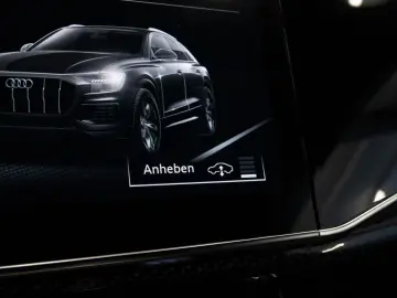 AUDI SQ8 4.0 TFSI quattro COMPETITION