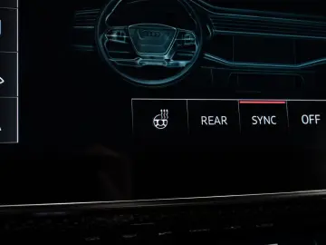 AUDI SQ8 4.0 TFSI quattro COMPETITION