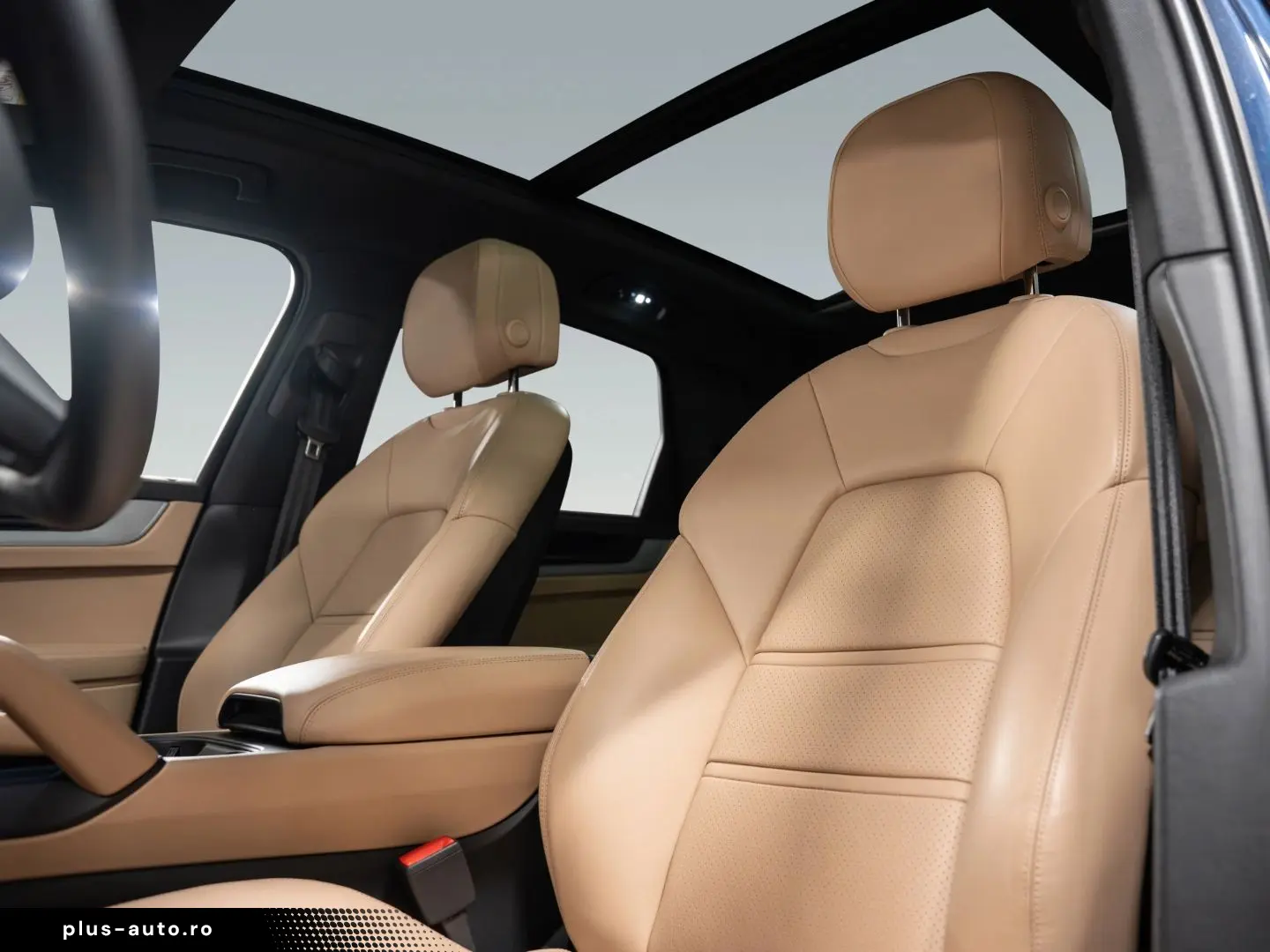 PORSCHE Cayenne InnoDrive Standheizung PASM AHK Panorama