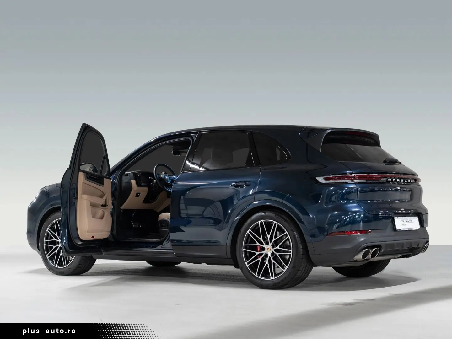 PORSCHE Cayenne InnoDrive Standheizung PASM AHK Panorama