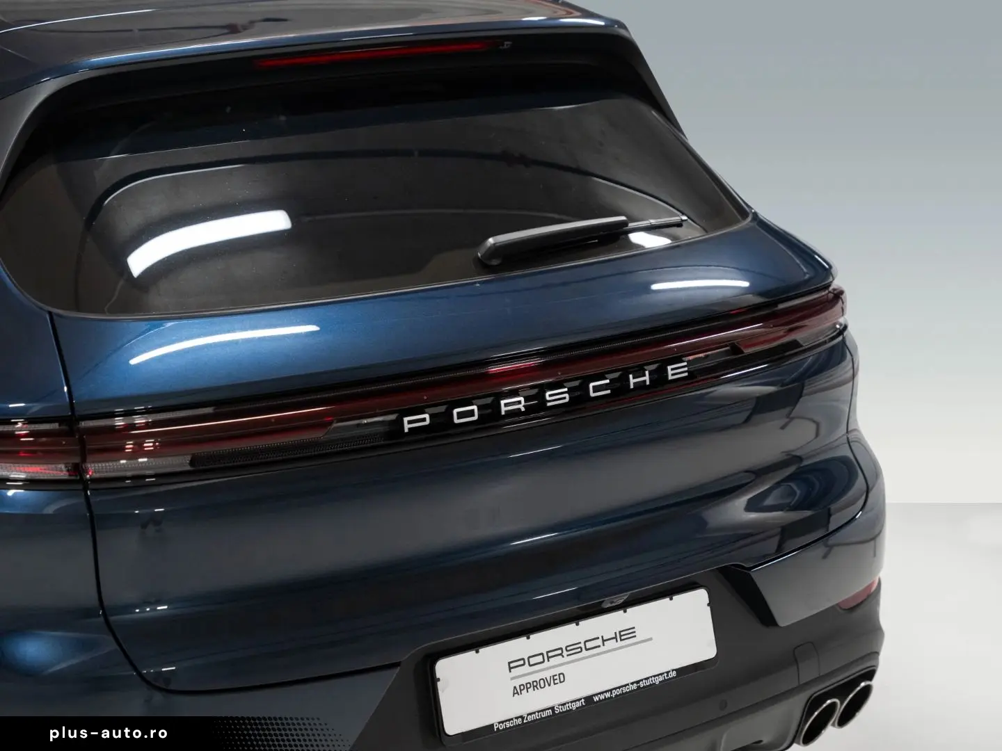 PORSCHE Cayenne InnoDrive Standheizung PASM AHK Panorama