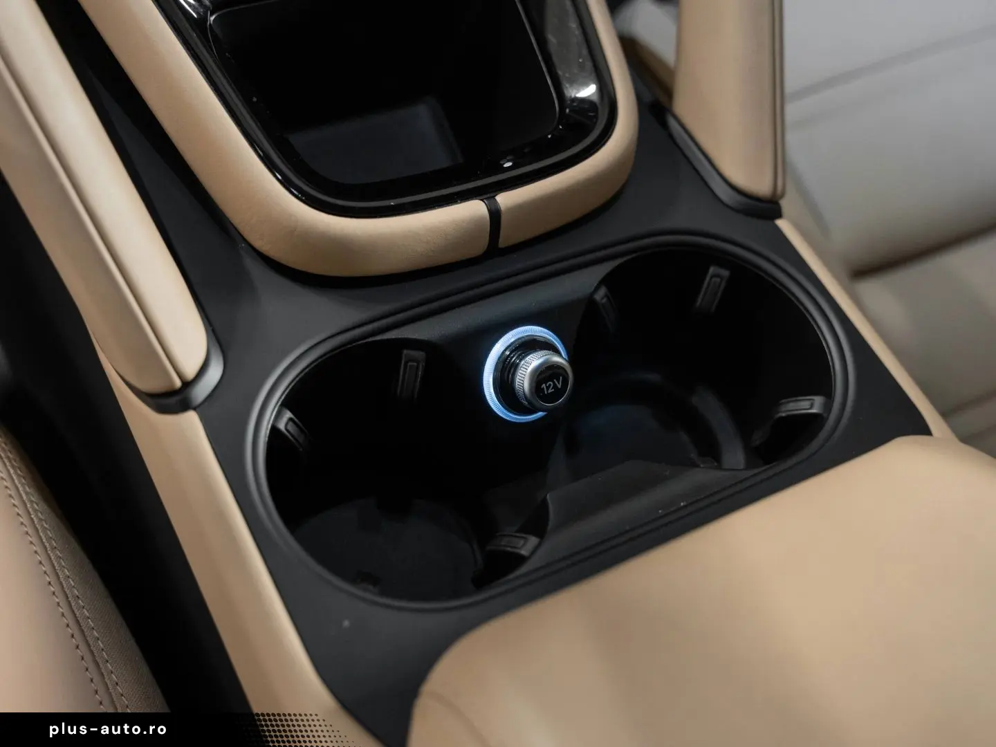 PORSCHE Cayenne InnoDrive Standheizung PASM AHK Panorama