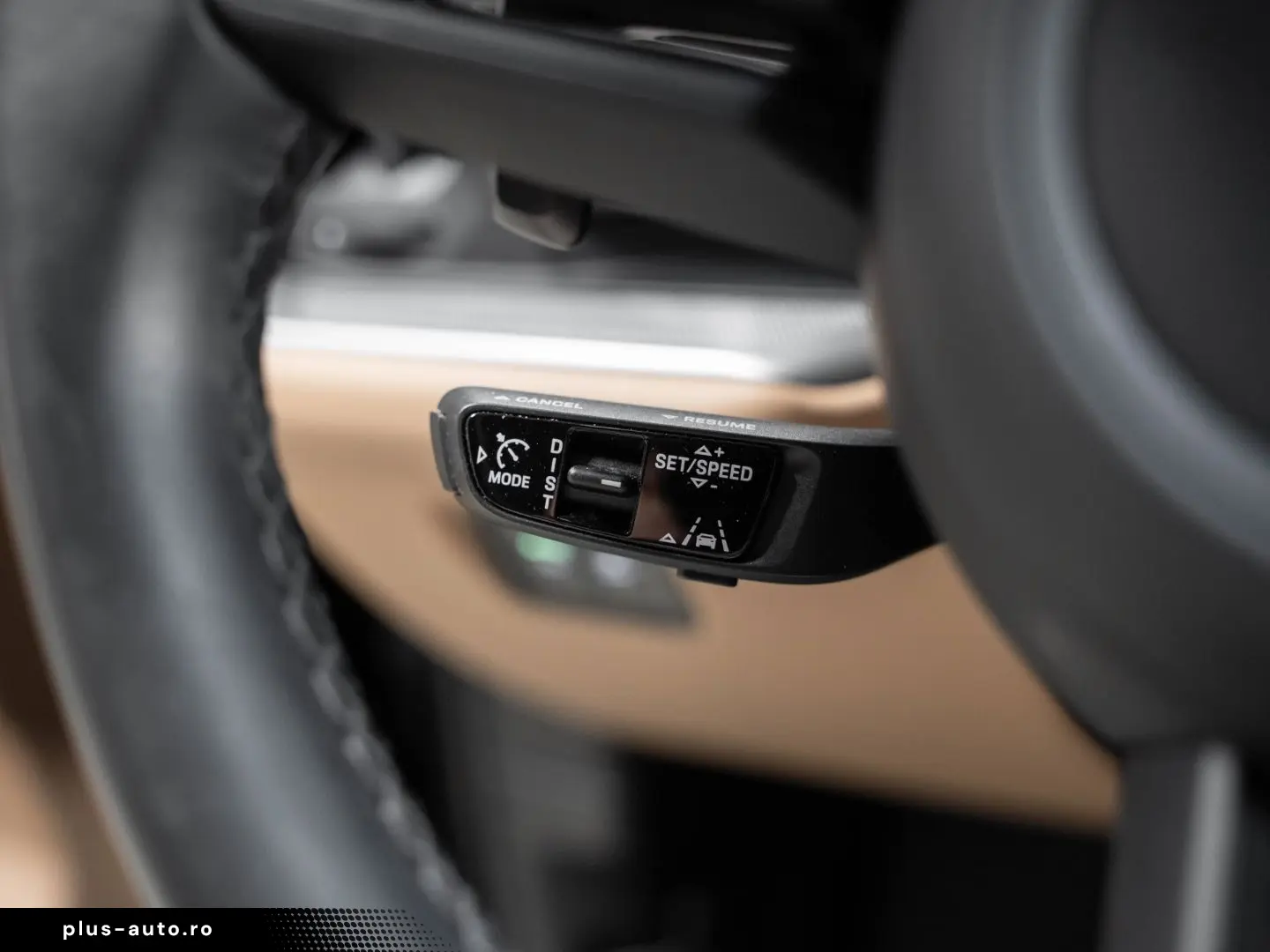 PORSCHE Cayenne InnoDrive Standheizung PASM AHK Panorama