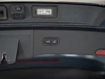 PORSCHE Cayenne InnoDrive Standheizung PASM AHK Panorama