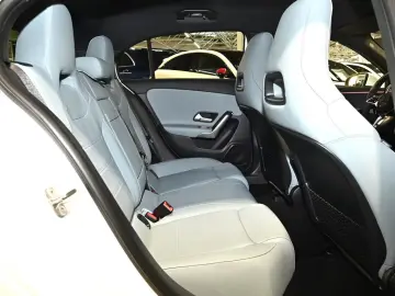 Mercedes-Benz A 250e Progressive Advanced  AC 11 kW DC 22