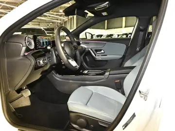 Mercedes-Benz A 250e Progressive Advanced  AC 11 kW DC 22