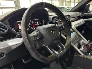 Lamborghini Urus S 3D B&O Panorama HUD