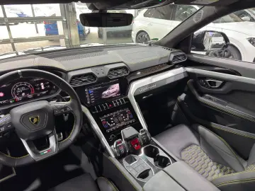 Lamborghini Urus S 3D B&O Panorama HUD