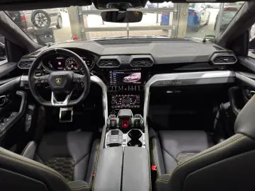 Lamborghini Urus S 3D B&O Panorama HUD