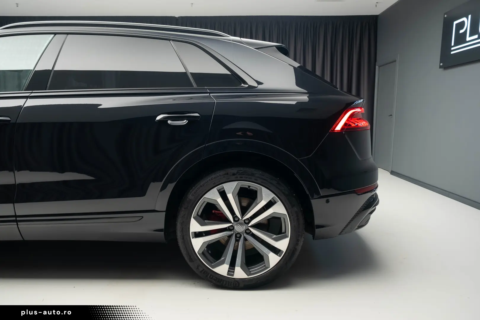 Audi Q8 S line