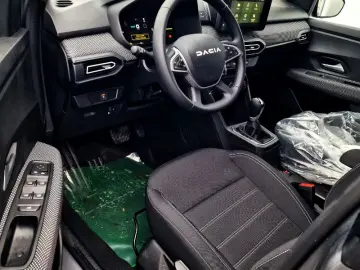 DACIA JOGGER 1.6 Hybrid 140HP EXTREME