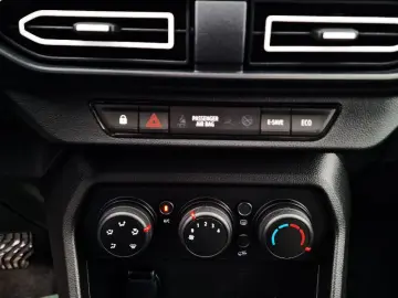 DACIA JOGGER 1.6 Hybrid 140HP EXTREME