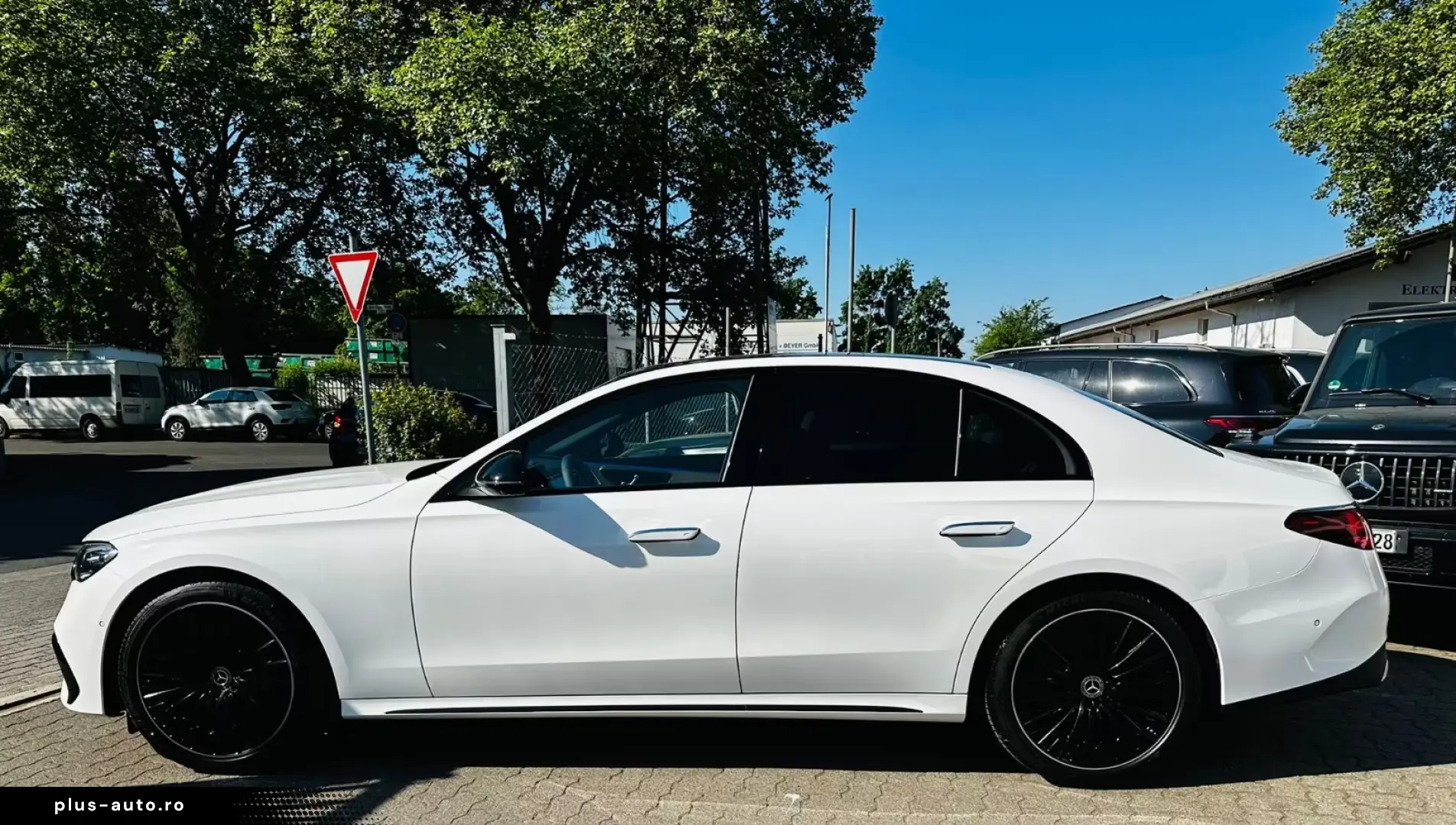 Mercedes-Benz E 200AMG Line Premium Plus Hyperscreen