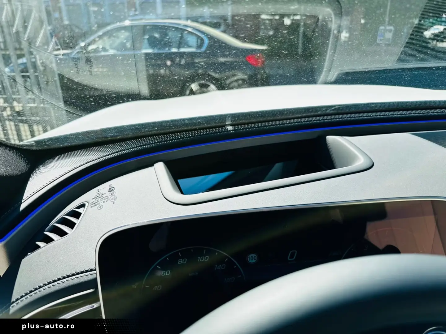 Mercedes-Benz E 200AMG Line Premium Plus Hyperscreen