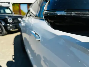 Mercedes-Benz E 200AMG Line Premium Plus Hyperscreen