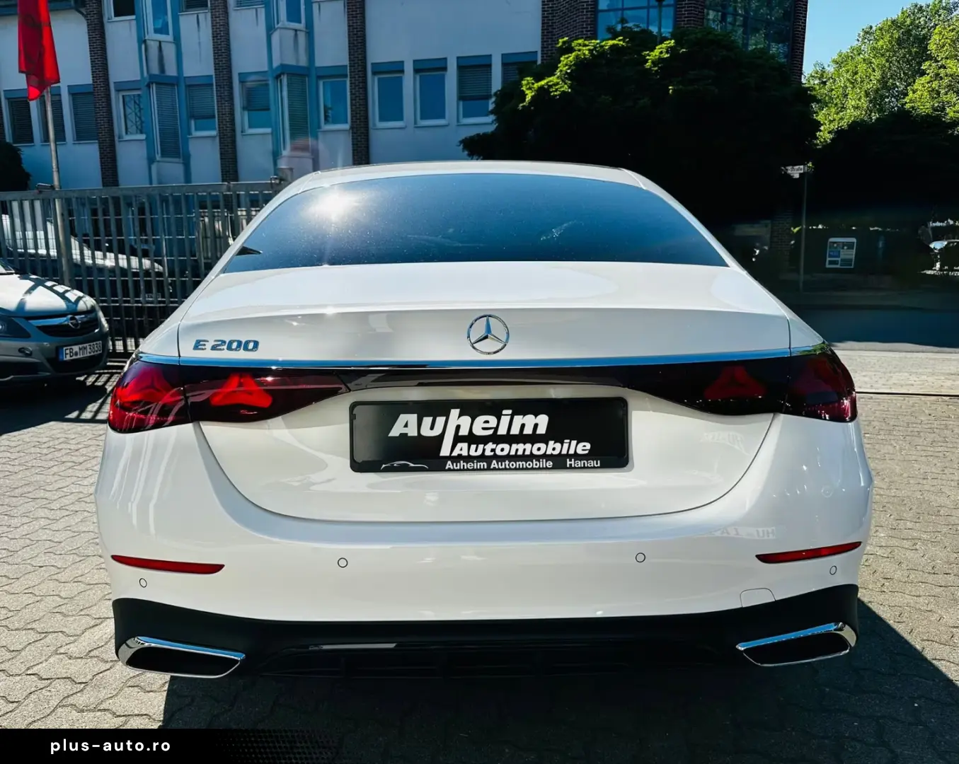 Mercedes-Benz E 200AMG Line Premium Plus Hyperscreen