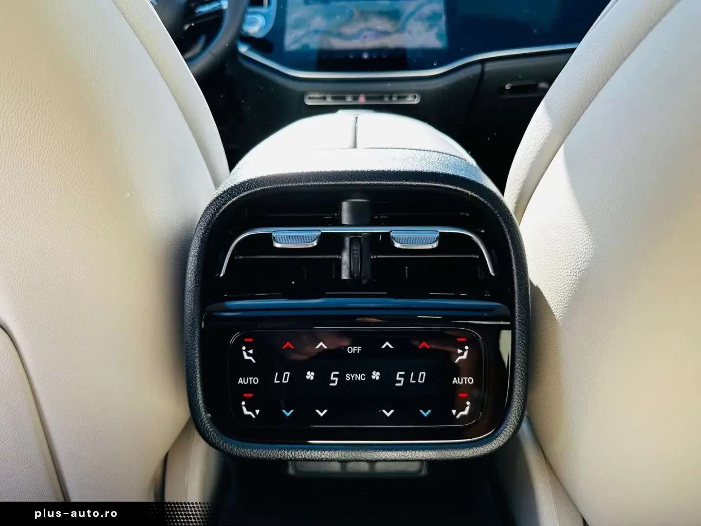 Mercedes-Benz E 200AMG Line Premium Plus Hyperscreen