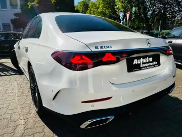 Mercedes-Benz E 200AMG Line Premium Plus Hyperscreen
