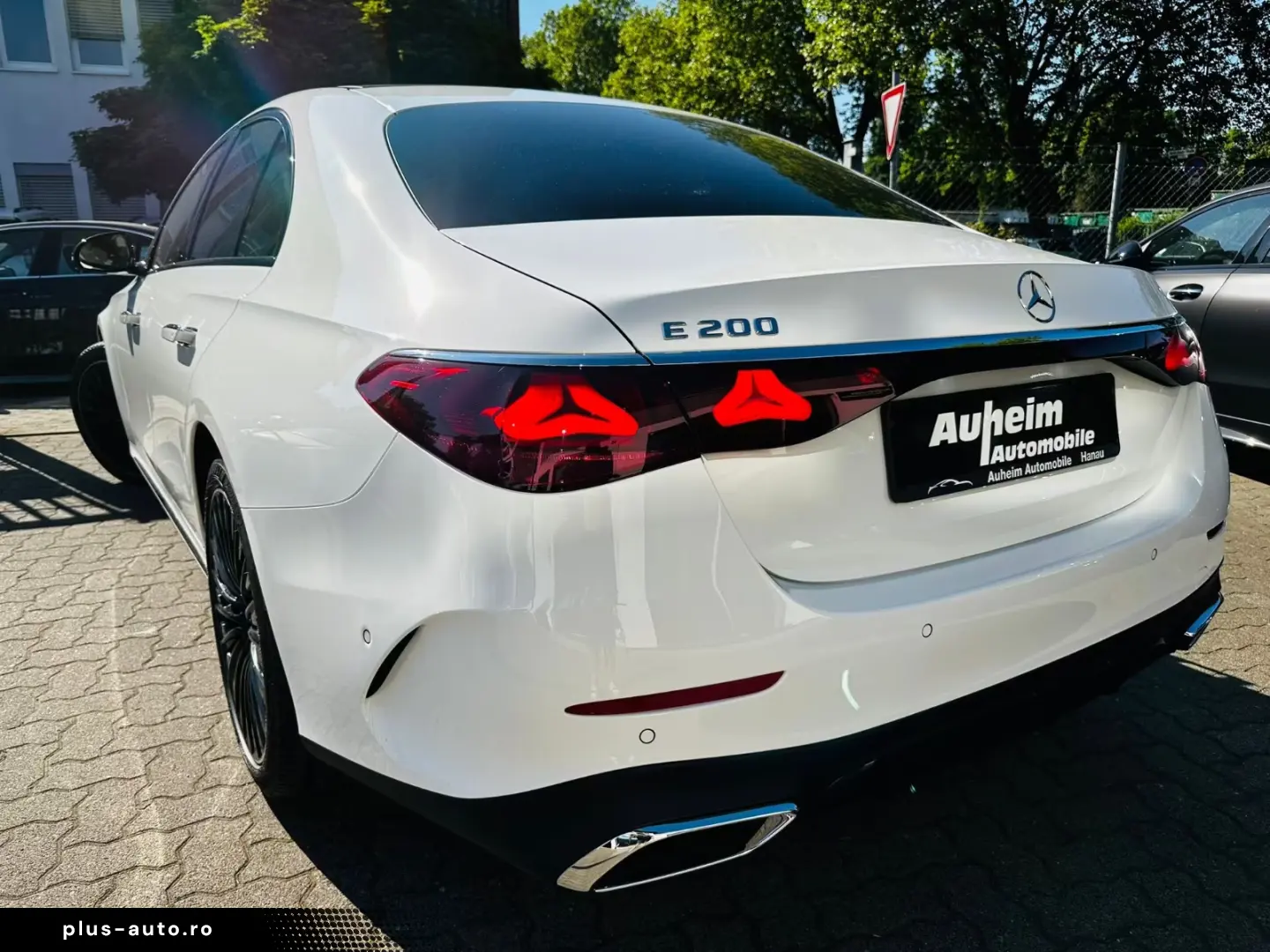 Mercedes-Benz E 200AMG Line Premium Plus Hyperscreen