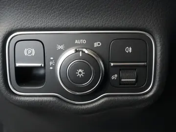 MERCEDES-BENZ G 63 AMG AHK PANO STHZ 360  22