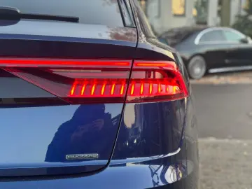 AUDI Q8 50 TDI S-LINE QUATT 21  B&O KAM NAVI