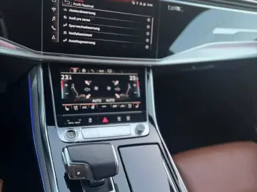 AUDI Q8 50 TDI S-LINE QUATT 21  B&O KAM NAVI
