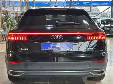 AUDI Q8 45 TDI Quattro S-Line HUD Matrix-LED R.Cam