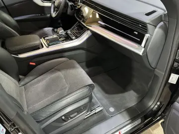 AUDI Q8 45 TDI Quattro S-Line HUD Matrix-LED R.Cam