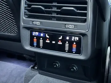 AUDI Q8 45 TDI Quattro S-Line HUD Matrix-LED R.Cam