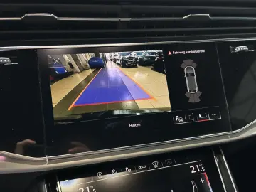 AUDI Q8 45 TDI Quattro S-Line HUD Matrix-LED R.Cam