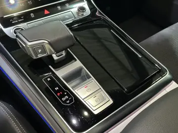 AUDI Q8 45 TDI Quattro S-Line HUD Matrix-LED R.Cam