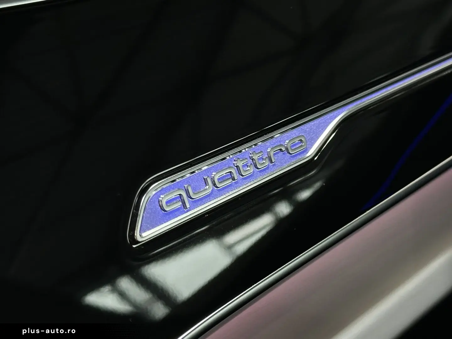 AUDI Q8 45 TDI Quattro S-Line HUD Matrix-LED R.Cam