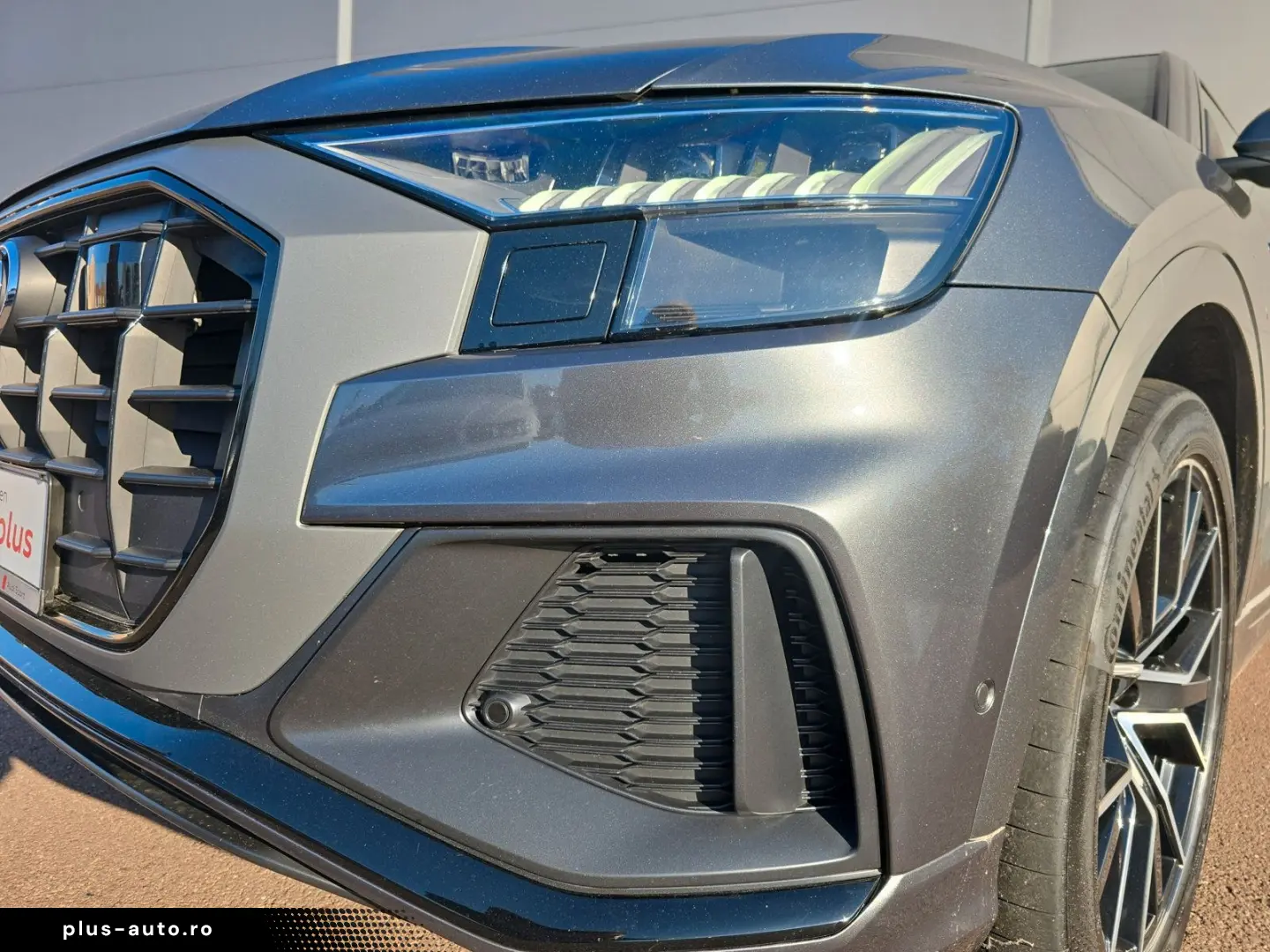 AUDI Q8 45 TDI qu S line MATRIX AIR STANDHZG AHK 21