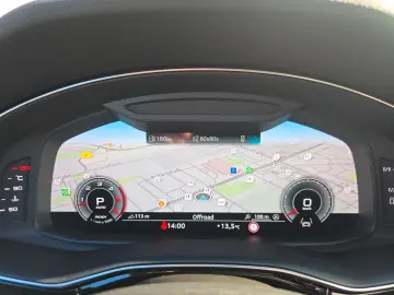 AUDI Q8 45 TDI qu S line MATRIX AIR STANDHZG AHK 21