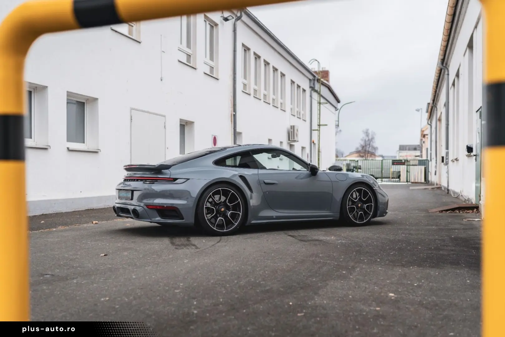 PORSCHE 911 Turbo S  LEICHTBAU   AERO   GARANTiE MWST.