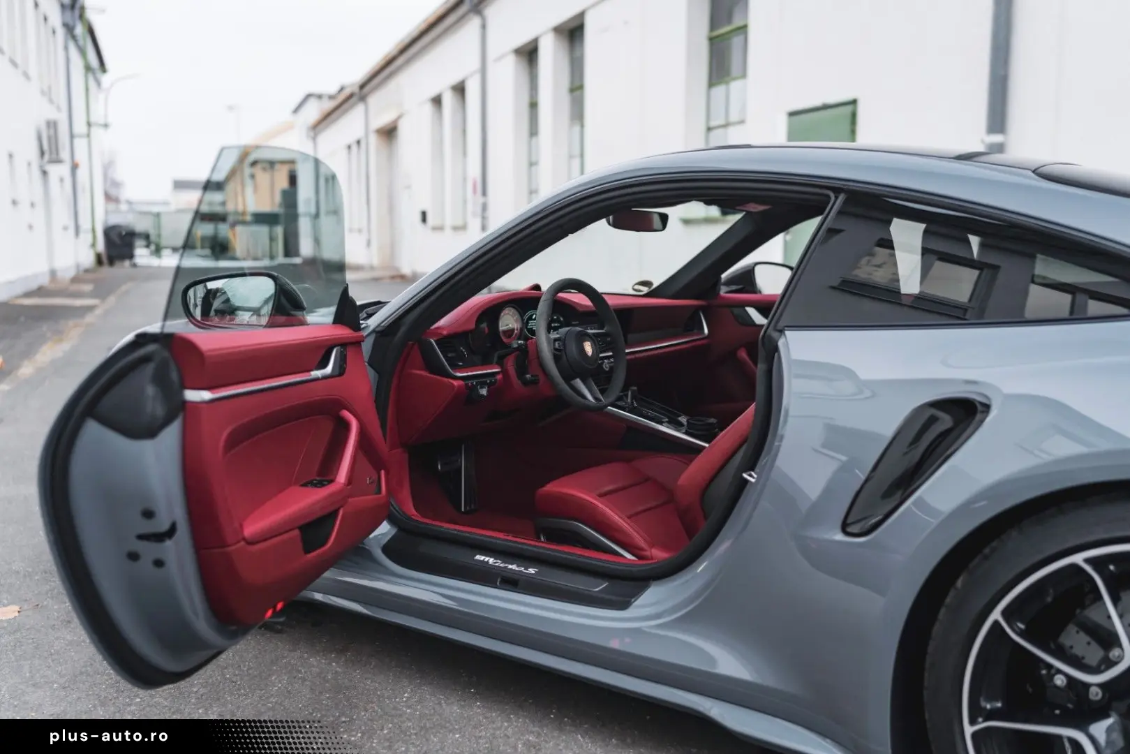 PORSCHE 911 Turbo S  LEICHTBAU   AERO   GARANTiE MWST.