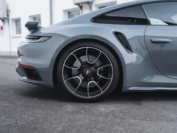 PORSCHE 911 Turbo S  LEICHTBAU   AERO   GARANTiE MWST.
