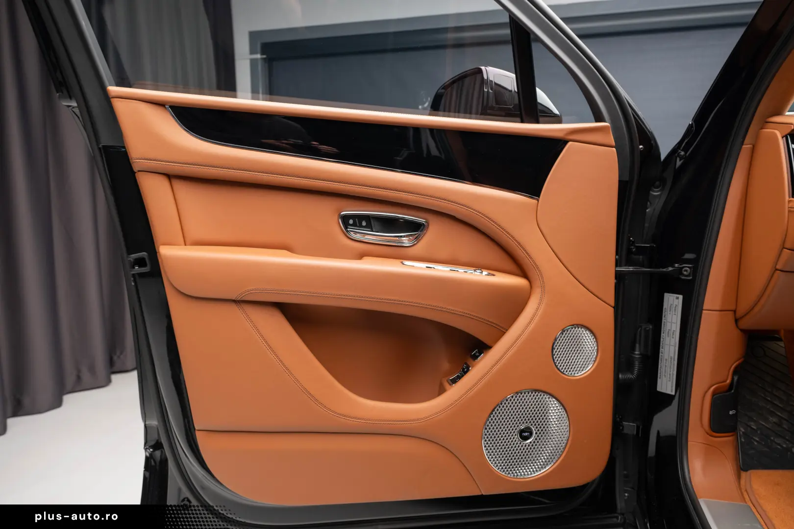 2024 BENTLEY BENTAYGA S V8