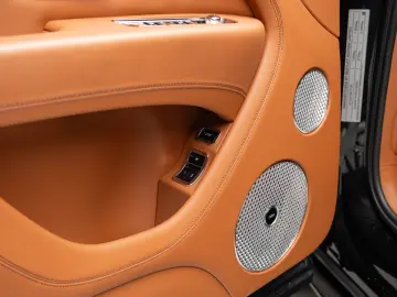 2024 BENTLEY BENTAYGA S V8