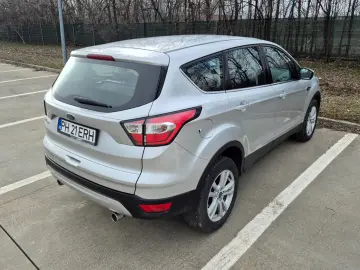 Ford Kuga 2.0 TDCi 4WD Powershift Trend