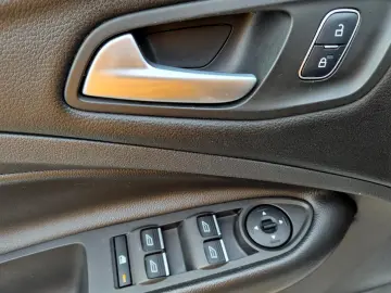 Ford Kuga 2.0 TDCi 4WD Powershift Trend